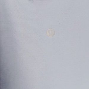lululemon athletic top. 1 year old, worn 2 times.